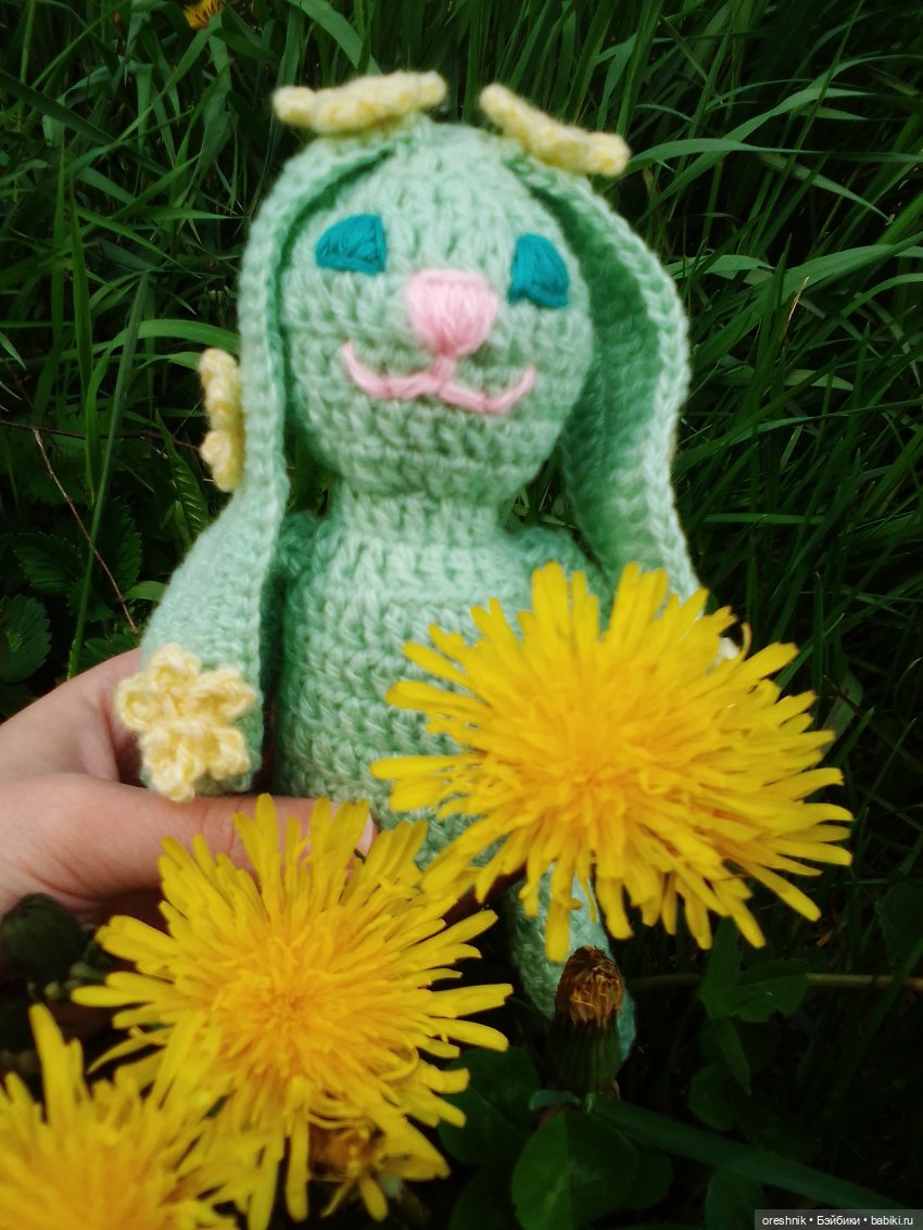 Зайка — Вязаные игрушки и амигуруми: крючком