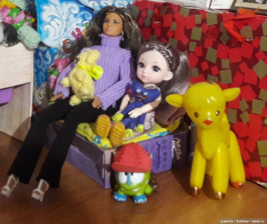 Диван в нашем доме — Мебель для кукол и домиков: фото