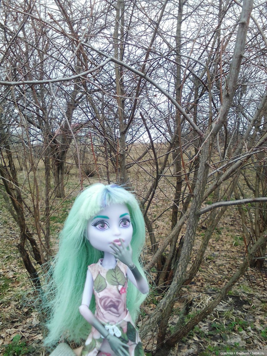 Новенькая куколка, выяснения отношений с куклами или олицетворяющий бред вне рамок