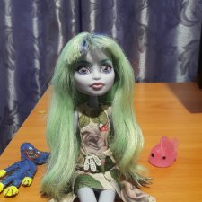 Новенькая куколка, выяснения отношений с куклами или олицетворяющий бред вне рамок