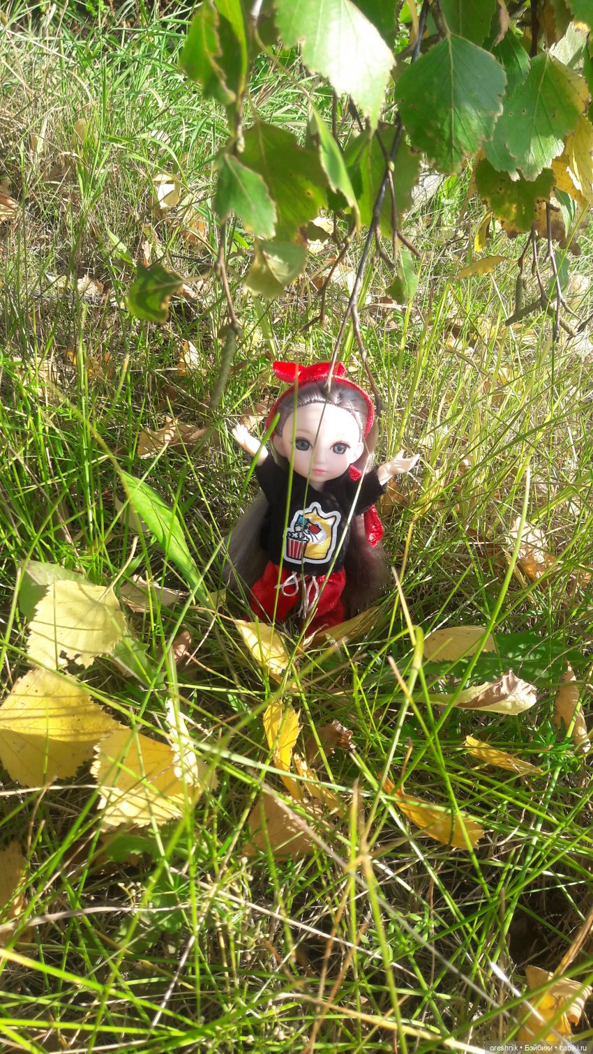 Как я осенью в листьях загорала🍁🍂🌤️ (фото 6)