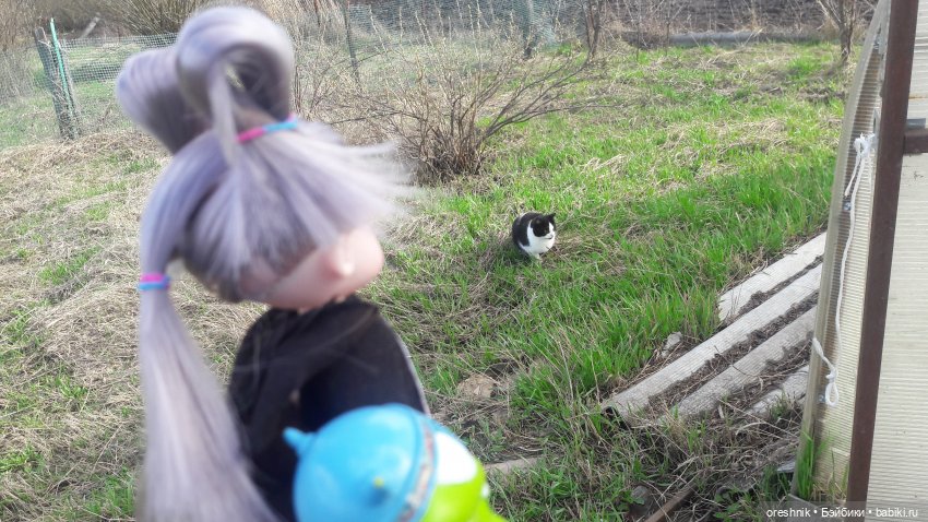 Моя маленькая взрослая Яночка и Ам-нямчик вдыхают весну🌺🌱☀️