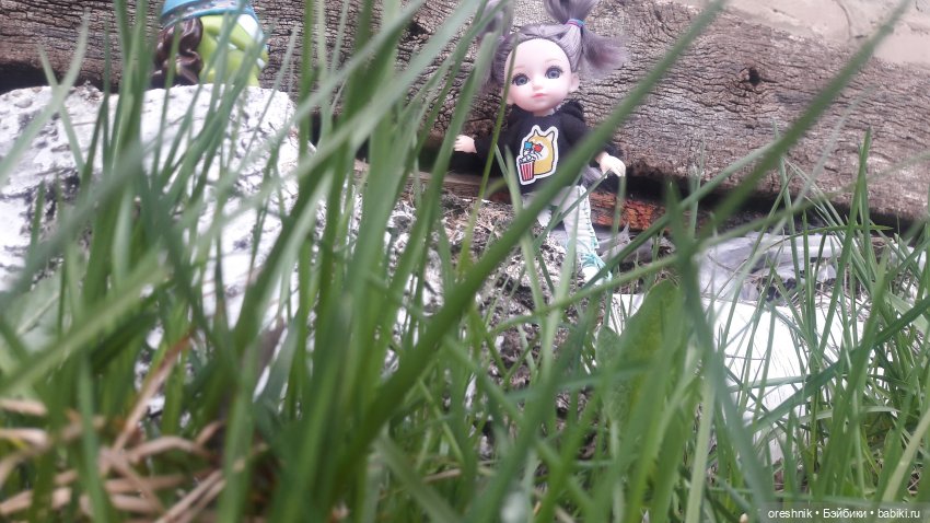 Моя маленькая взрослая Яночка и Ам-нямчик вдыхают весну🌺🌱☀️