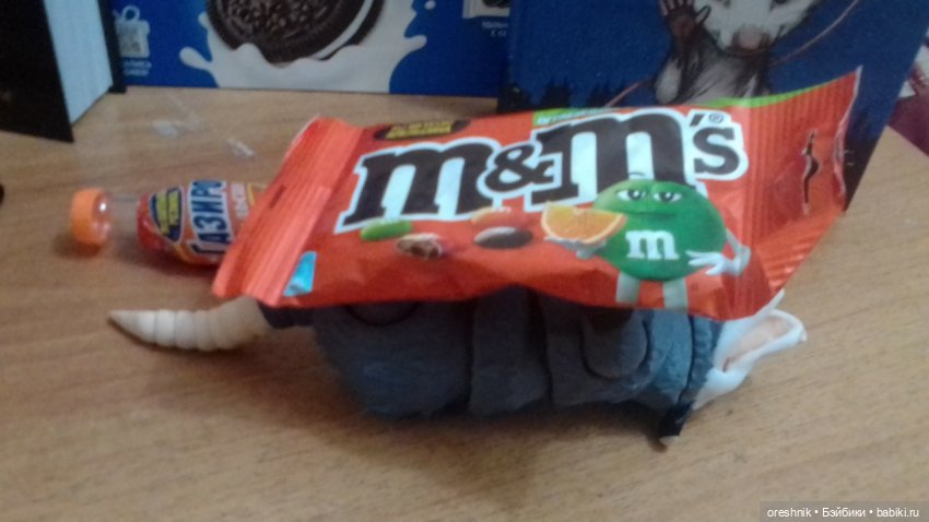 Будни Опоссума. Макароны с луком или кто вкуснее