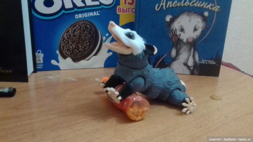 Будни Опоссума. Макароны с луком или кто вкуснее