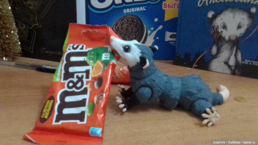 Будни Опоссума. Макароны с луком или кто вкуснее