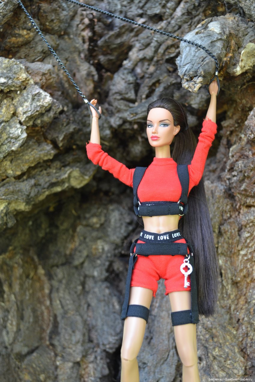 Лара Крофт ⚔️ — Фэшн (фото 2)