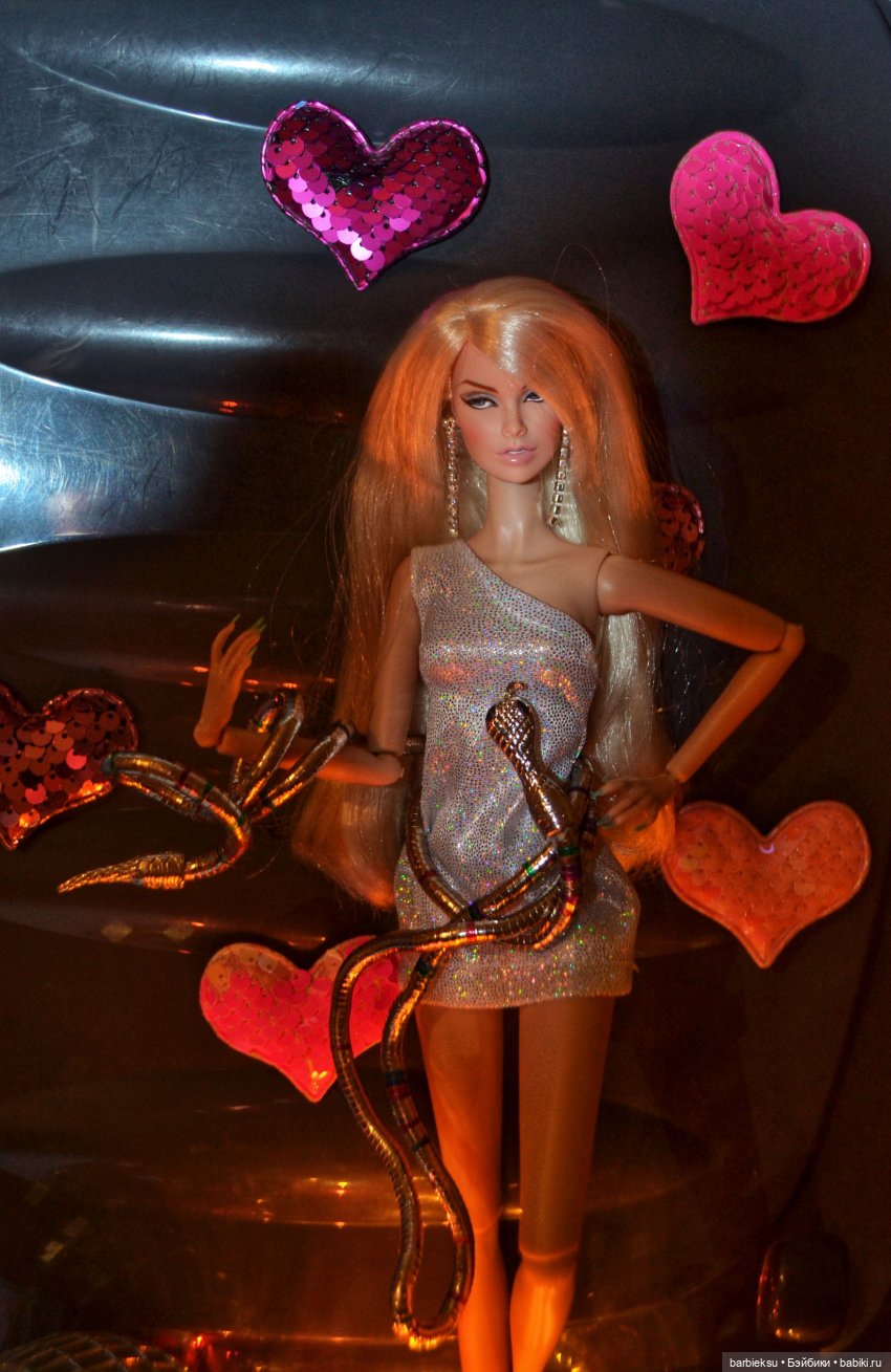 Танец со змеёй 🐍 — Куклы Integrity Toys (Интегрити): Poppy Parker