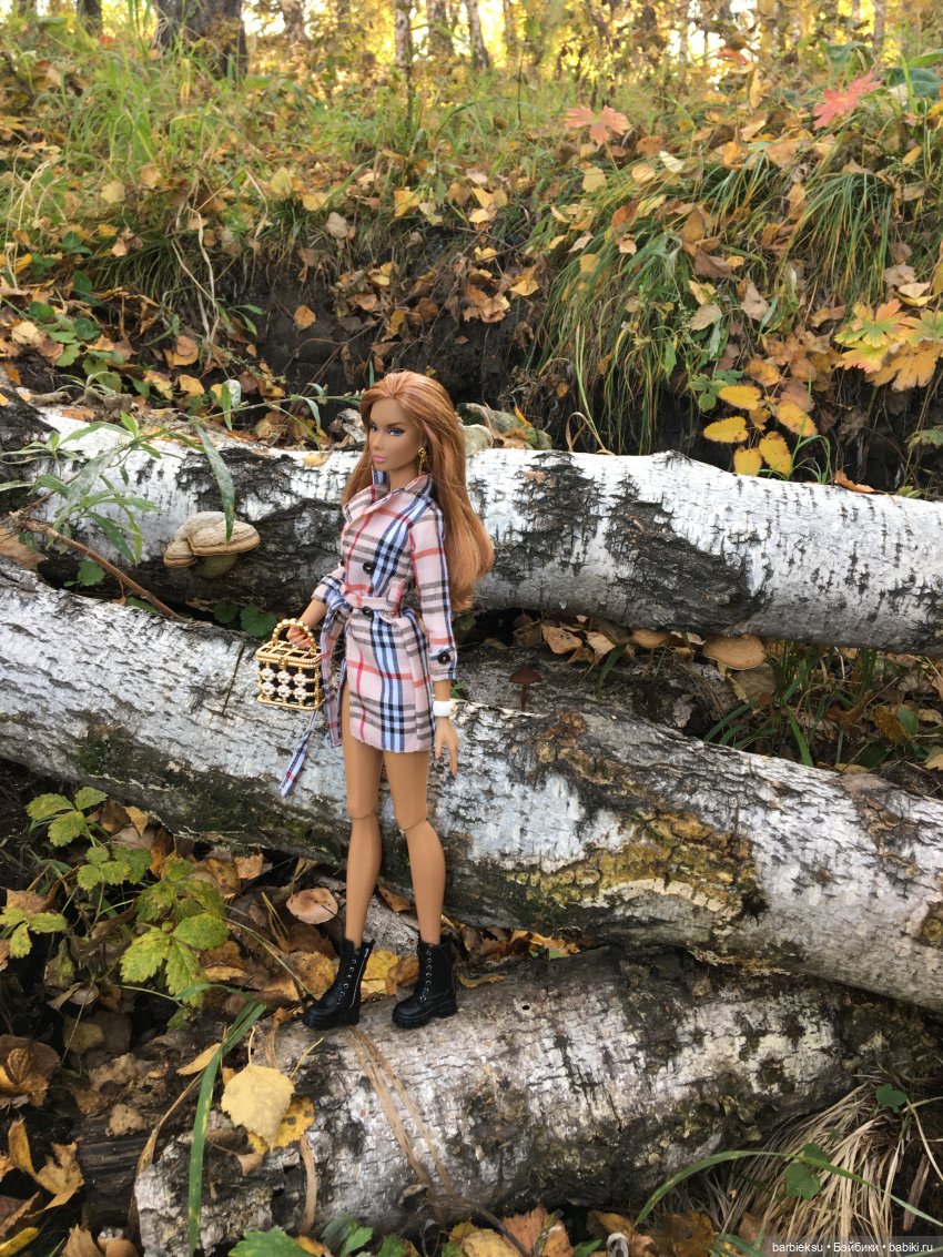 Alysa Back to Collection 2012 Tropicalia Convention