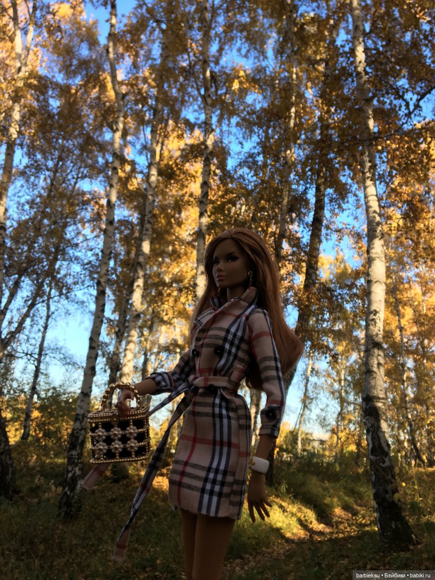 Alysa Back to Collection 2012 Tropicalia Convention