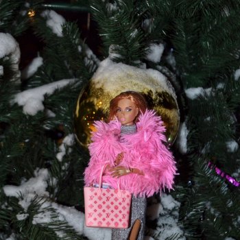 Снег, ёлка, подарки 🎁