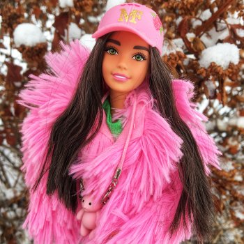 Русалочка Тори 🧜‍♀️ , фигурка поп - март ⛷ и рыжулька штеффи на прогулке 🧡