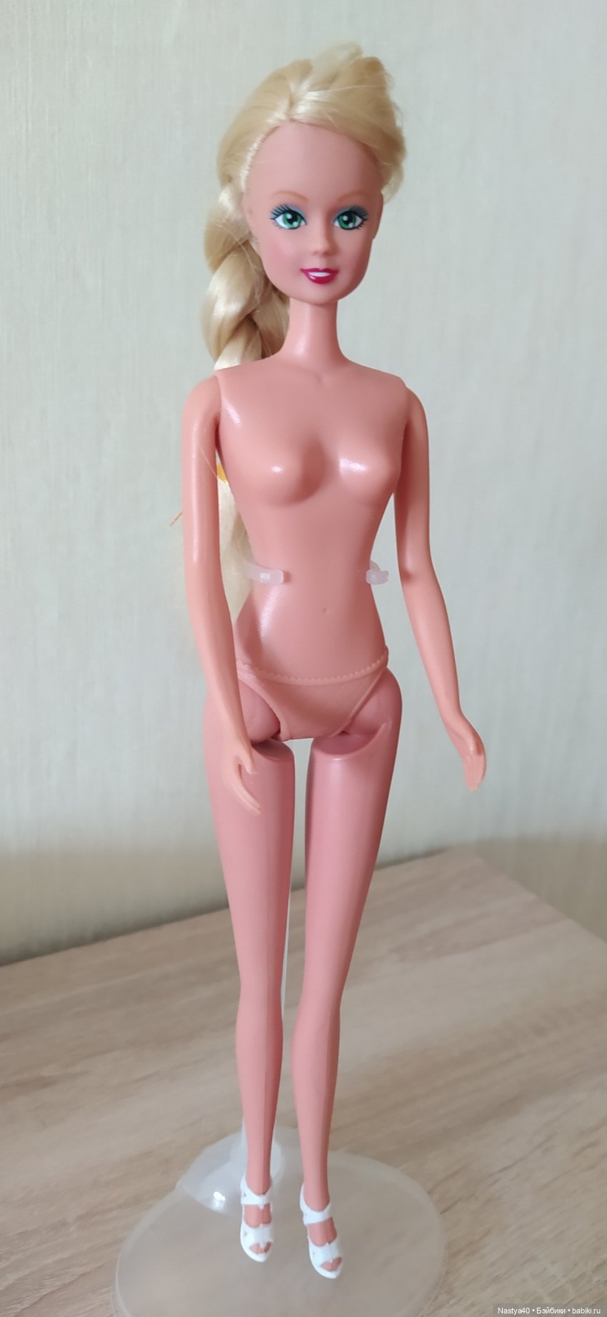 Компания из 90-х: реставрация Бетти Тонг и Сьюзи