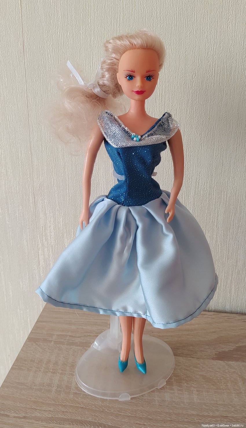 Компания из 90-х: реставрация Бетти Тонг и Сьюзи