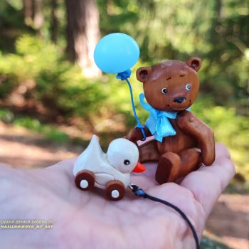 Мишка 🐻с игрушкой! 🌿🌸Весенняя прогулка!