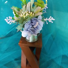 Букетик в металлической леечке для интерьера