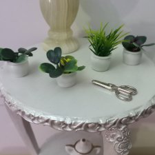 Цветочки в горшочках