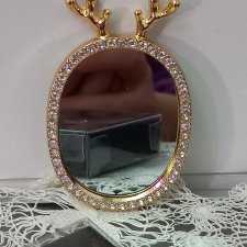 Зеркало в золоценой раме с инкрустацией