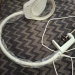 Лампа с лупой настольная