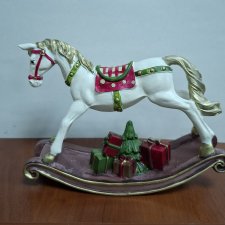 Лошадка-качалка