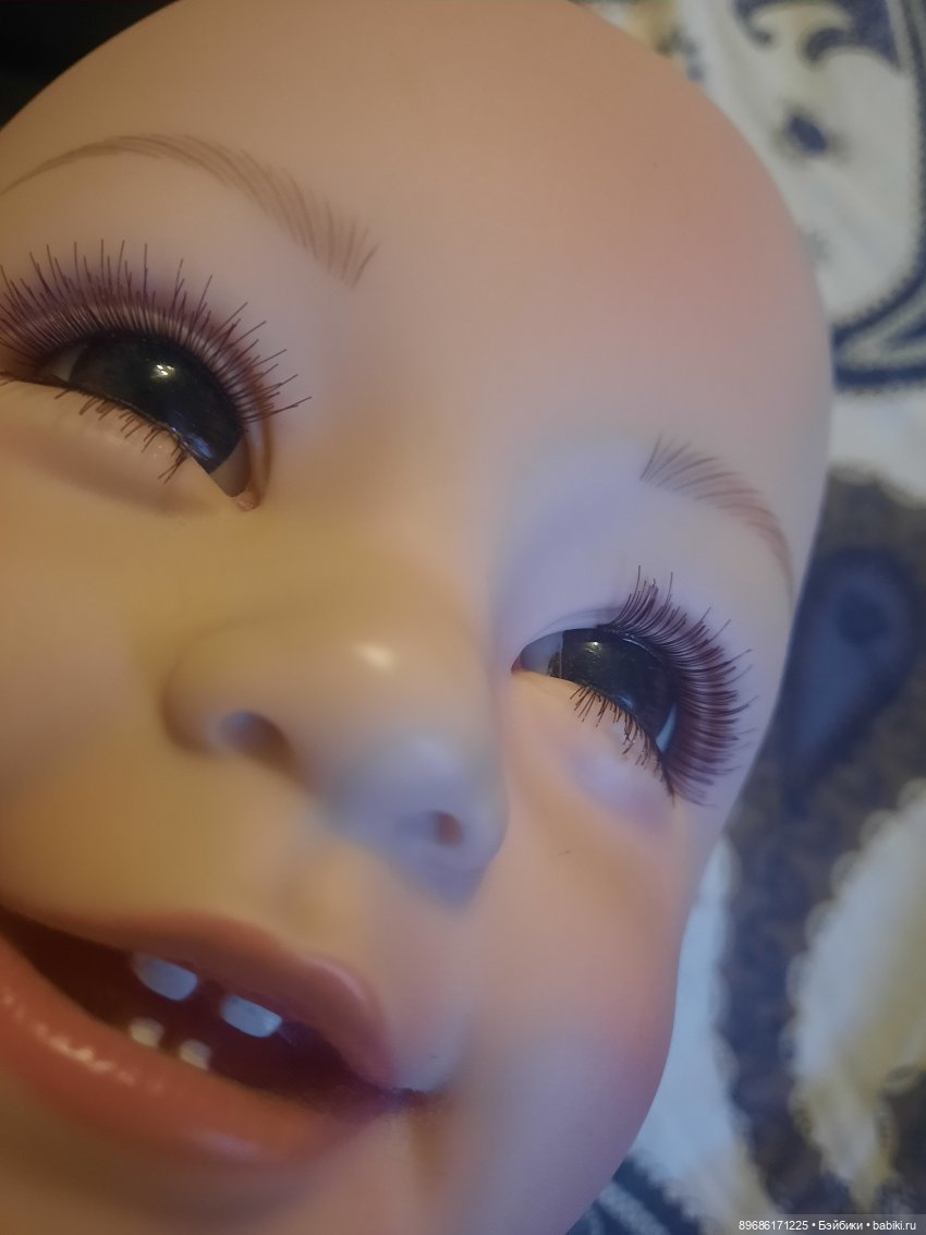 Девочка ищет новый взгляд. Или срочно нужны глазки