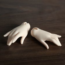 Руки Dollstown 13yr Girl Hand