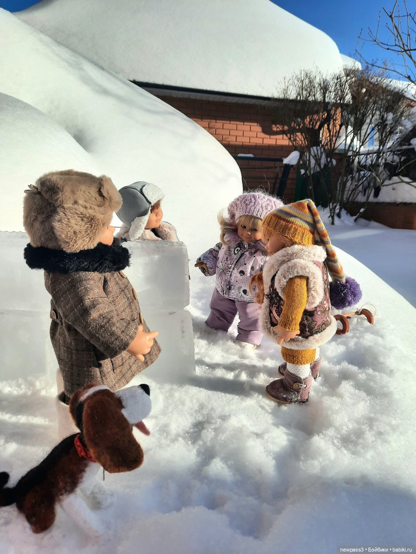 Мороз и солнце - стройте крепость