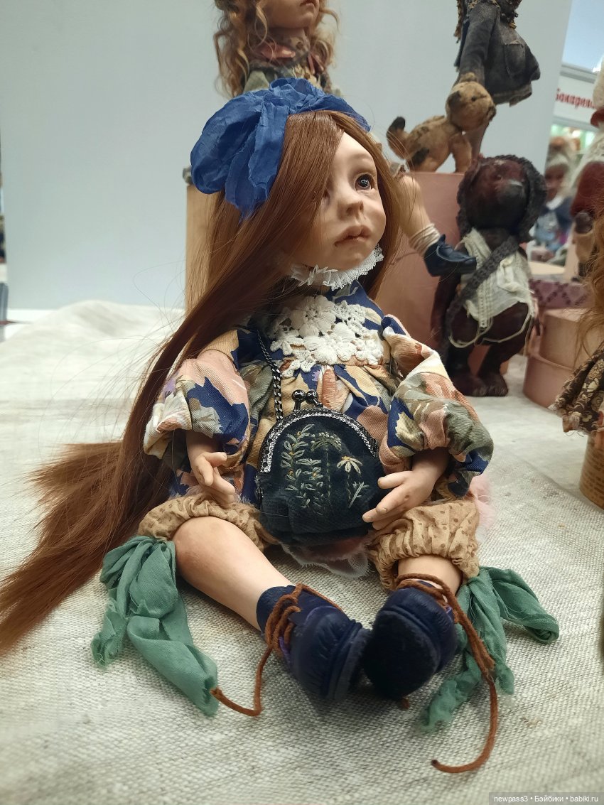 И снова весна,и снова бал кукол