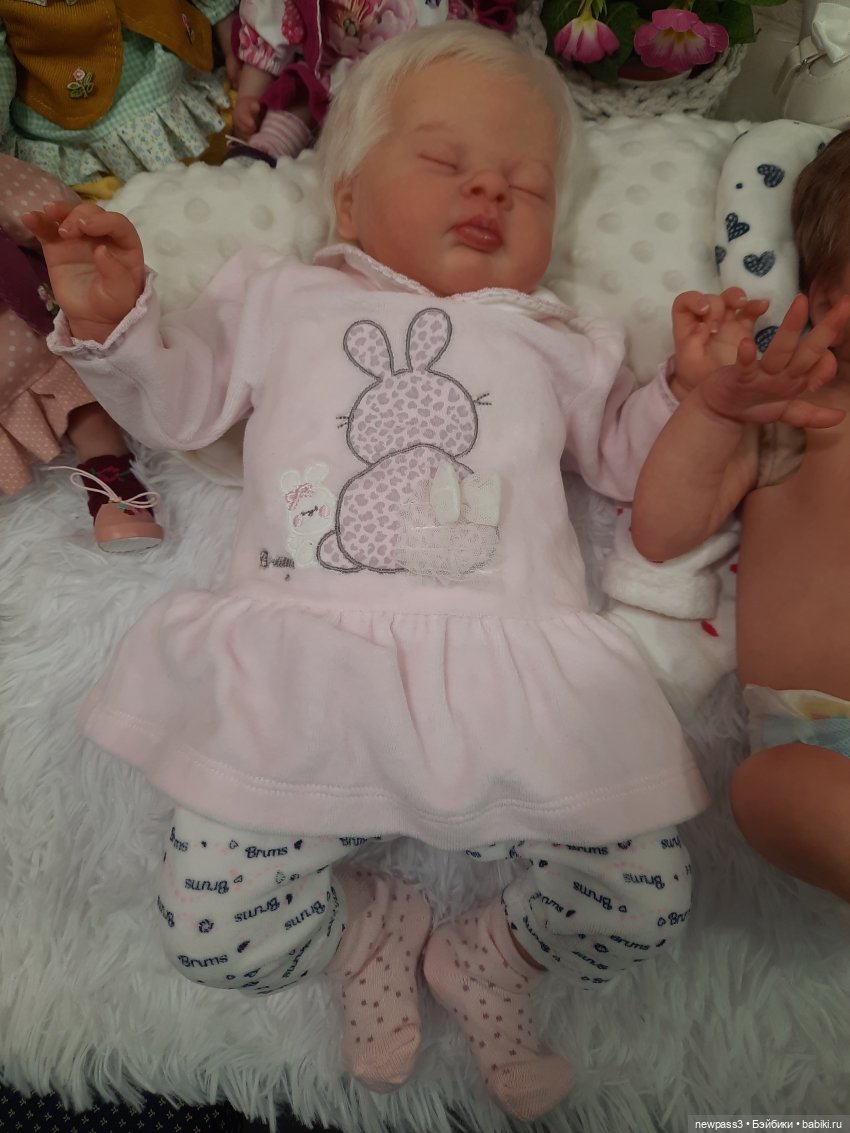 И снова весна,и снова бал кукол