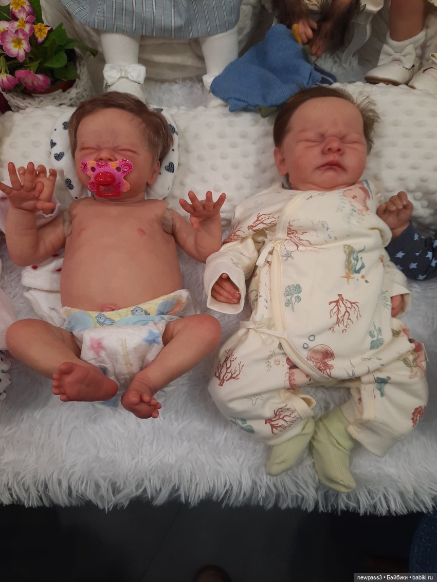 И снова весна,и снова бал кукол