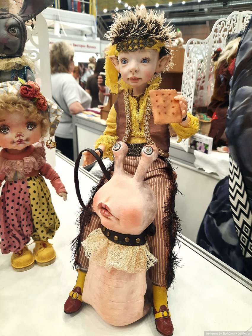 И снова весна,и снова бал кукол