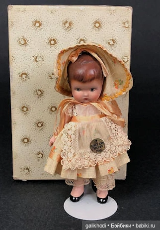 4 7/8" VERY RARE AND SOUGHT AFTER STORYBOOK DOLL IN