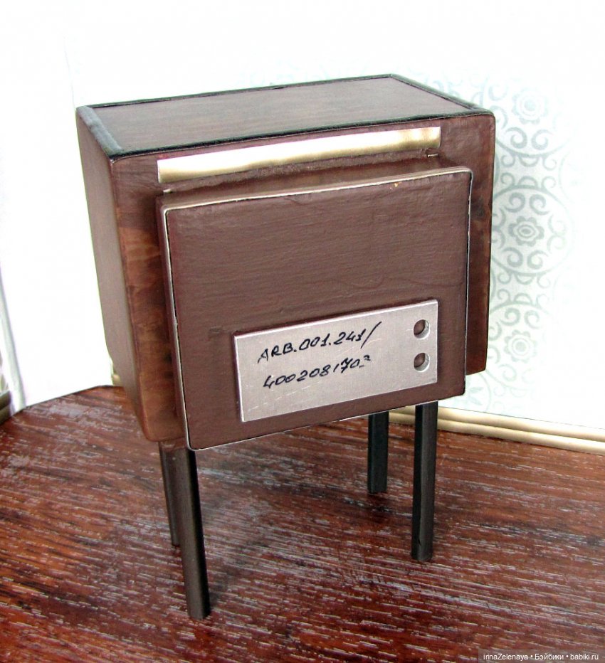 Моя первая мебель для кукол. Польза самоизоляции