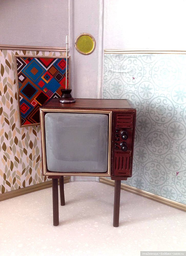 Моя первая мебель для кукол. Польза самоизоляции