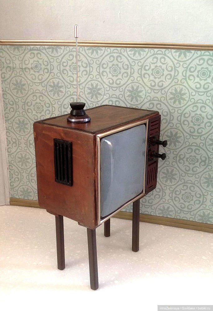 Моя первая мебель для кукол. Польза самоизоляции