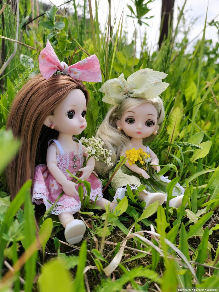 Девицы-красавицы по лесу гуляли