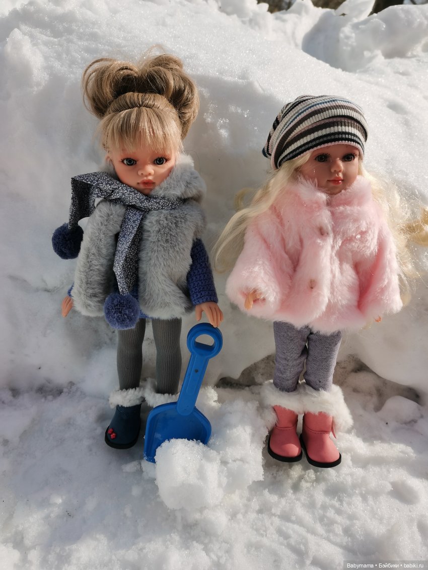 Зимняя прогулка во дворе — Испанские куклы (разное): Vestida de Azul