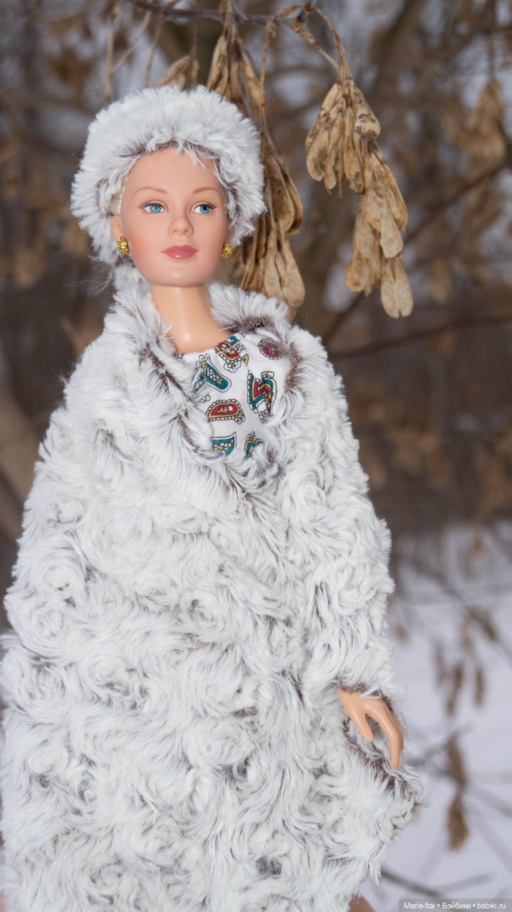 По Сеньке шапка: Арсения гуляет по заснеженному Сарову (фото 10)