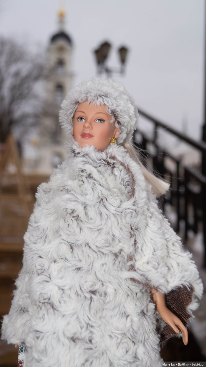 По Сеньке шапка: Арсения гуляет по заснеженному Сарову (фото 3)