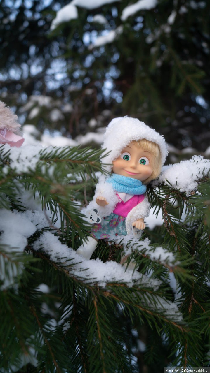 Новенькие — Куклы Маша и Медведь (Simba): Маша в кармашке (фото 9)