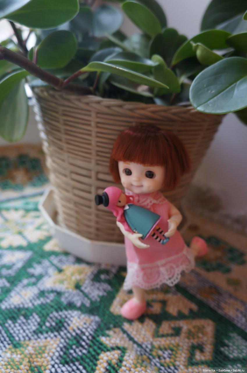 Девочки - цветочки поздравляют с Весной (фото 3)