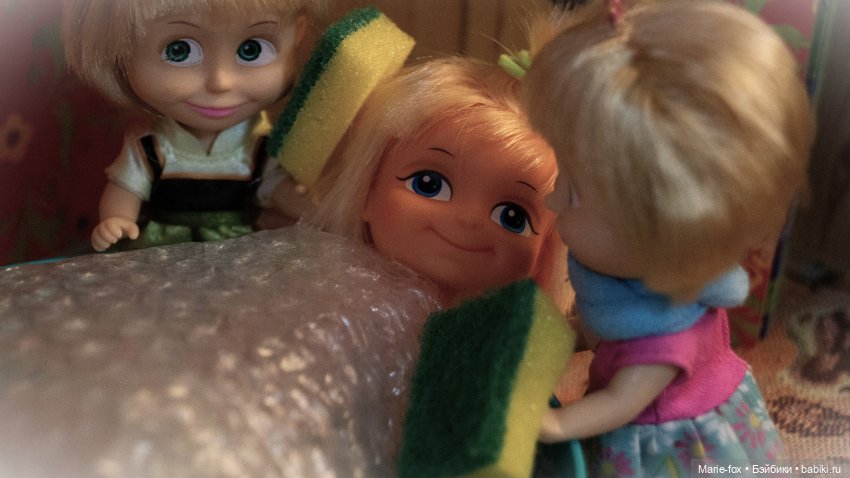 "Я буду самая воспитанная, а ты будешь самый симпампончик" : Домовёнок Фомушка и Маша