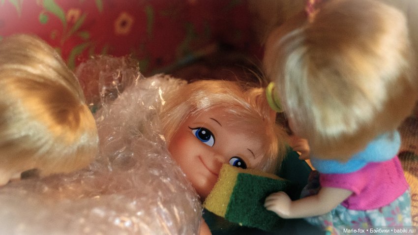 "Я буду самая воспитанная, а ты будешь самый симпампончик" : Домовёнок Фомушка и Маша