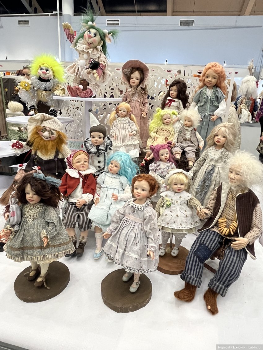 Поход на выставку на Тишинке 5го апреля ч2