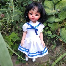 Малышка Лиу получила новое платьице