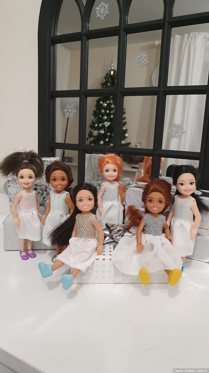 Малышки собрались на детскую Ёлку🥰