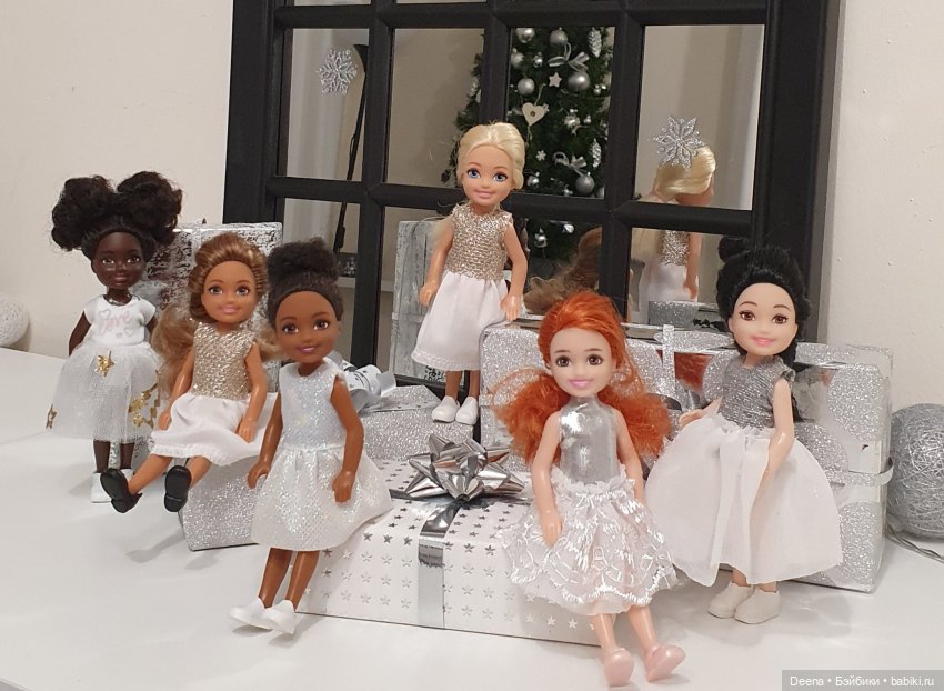 Малышки собрались на детскую Ёлку🥰