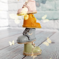 А у нас маленькость