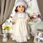 Платье для антикварной, винтажной куклы