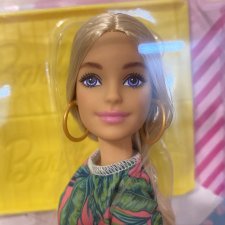 Кукла barbie в инвалидном кресле grb93